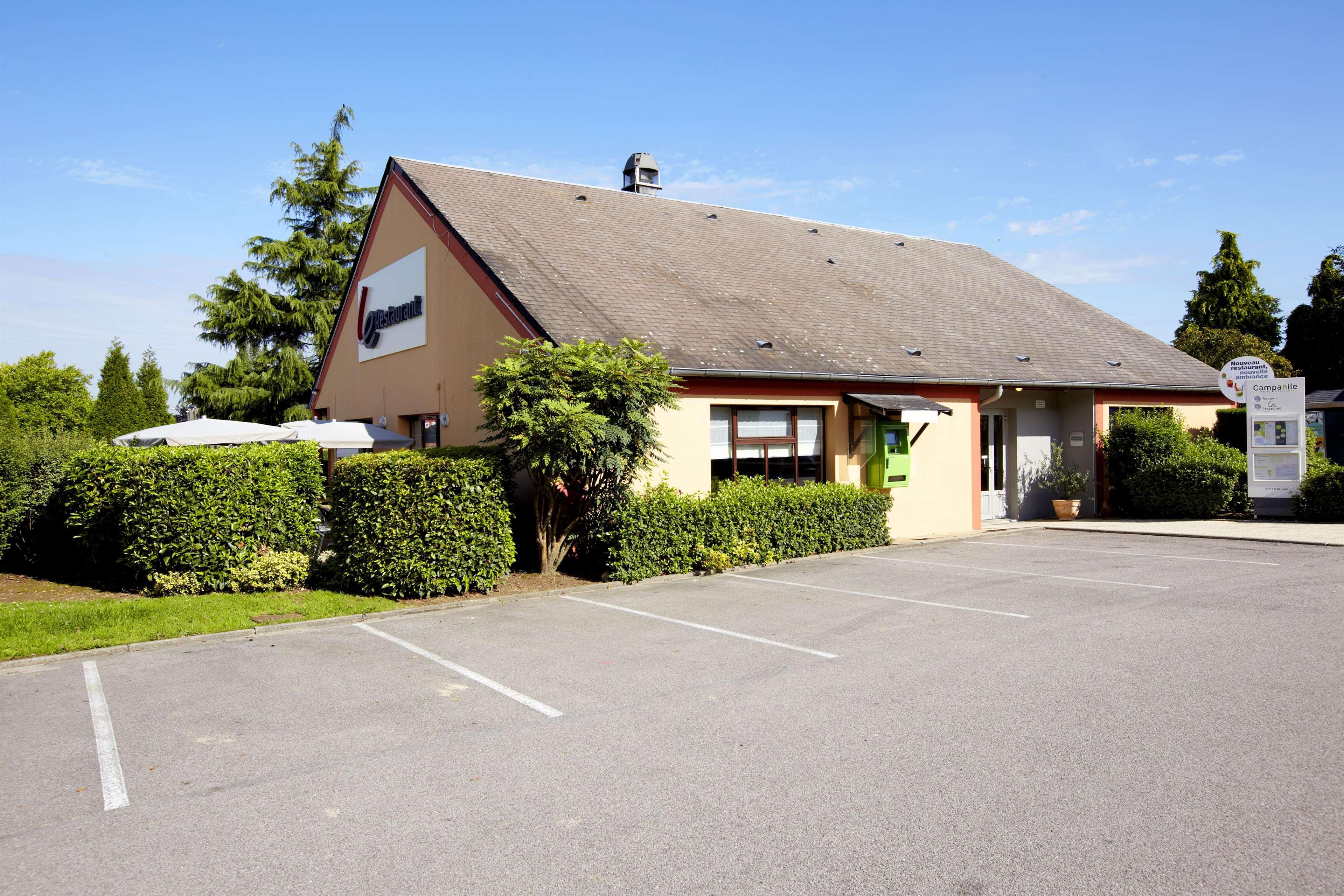 Hotel Campanile Rouen Nord - Barentin Esterno foto